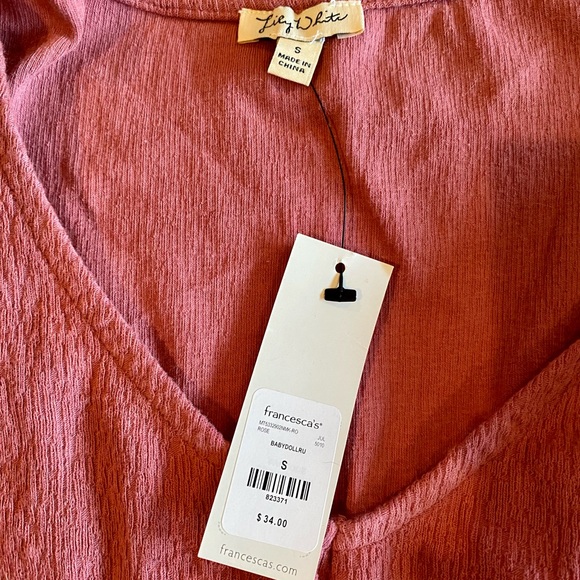 Cute Francesca’s top - Picture 3 of 3